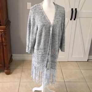Blank NYC Gray knitted flyaway cardigan. Size XL